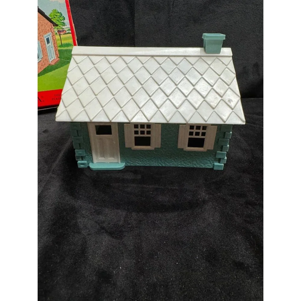 Plasticville Cape Cod House 1502 89